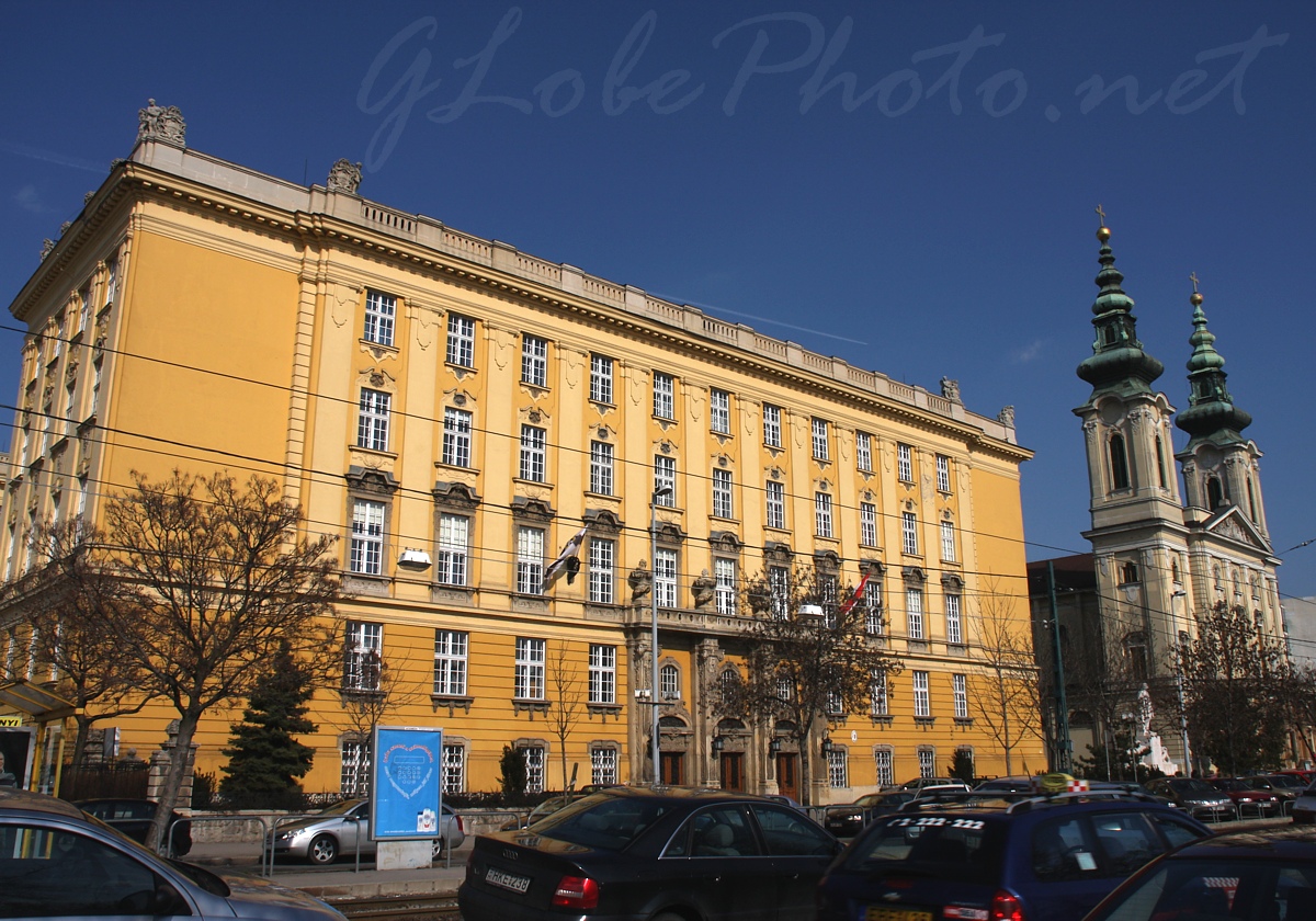 Ciszterci Szent Imre gimnzium s Szent Imre plbnia