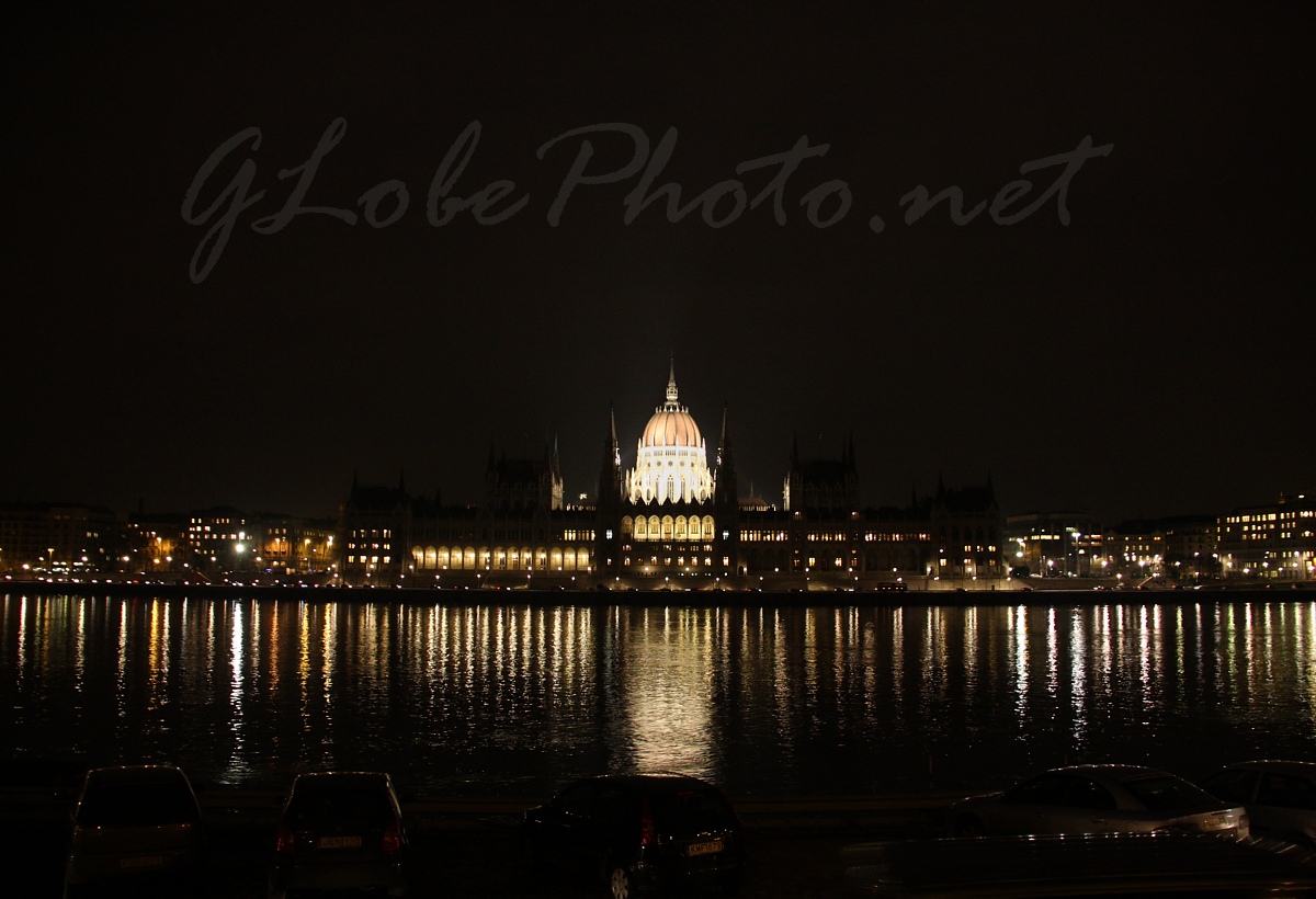 Parlament este