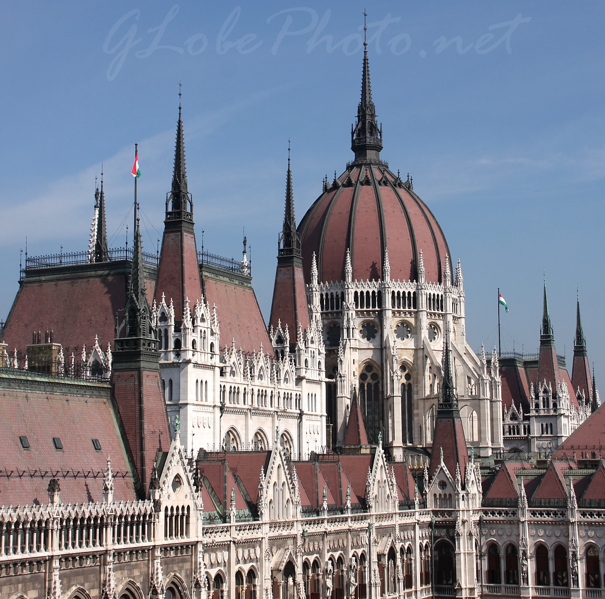 Orszghz, Parlament