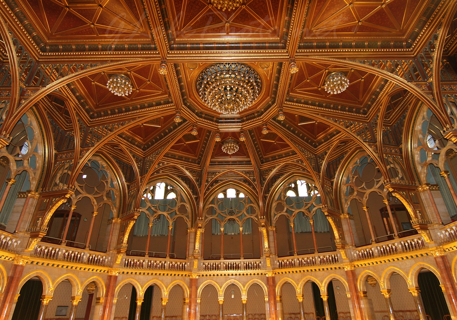 Magyar Orszghzban - In Hungarian Parliament