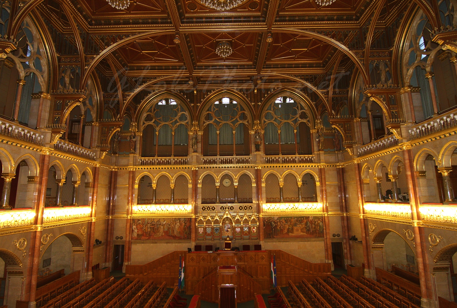 Magyar Orszghzban - In Hungarian Parliament