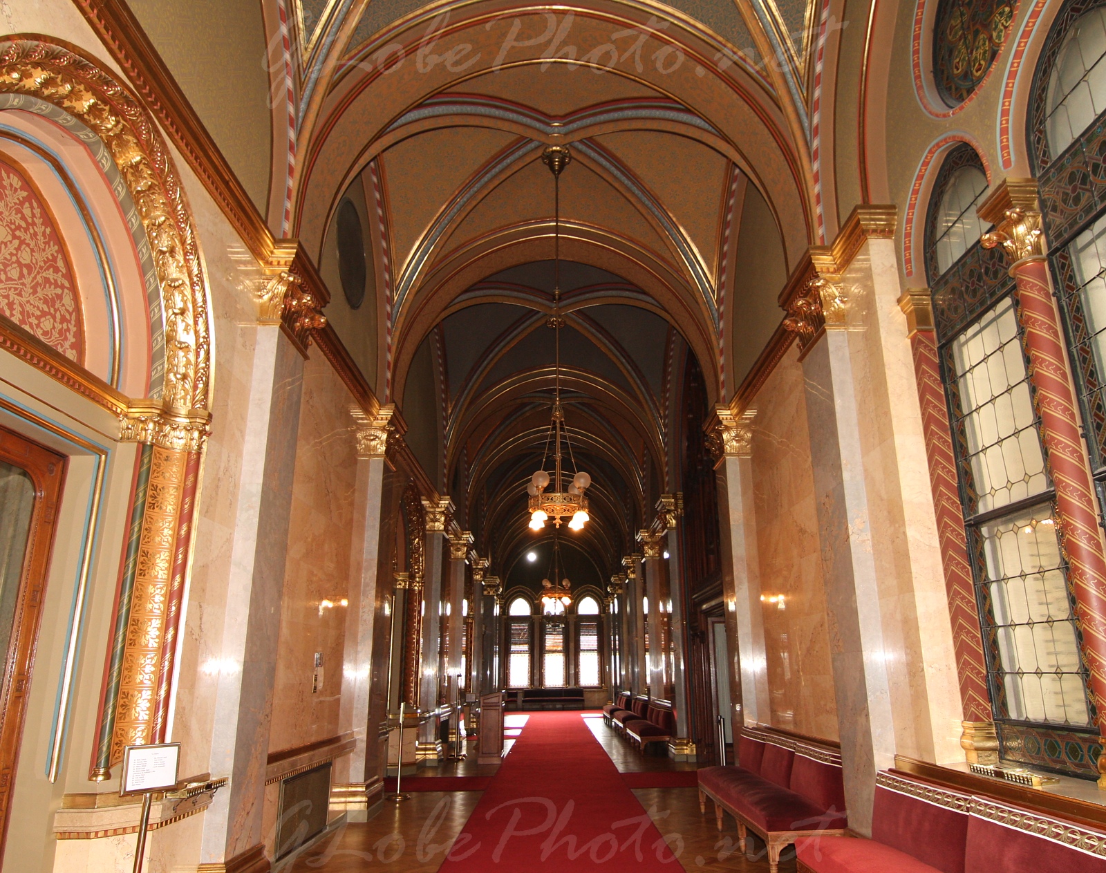 Magyar Orszghzban - In Hungarian Parliament