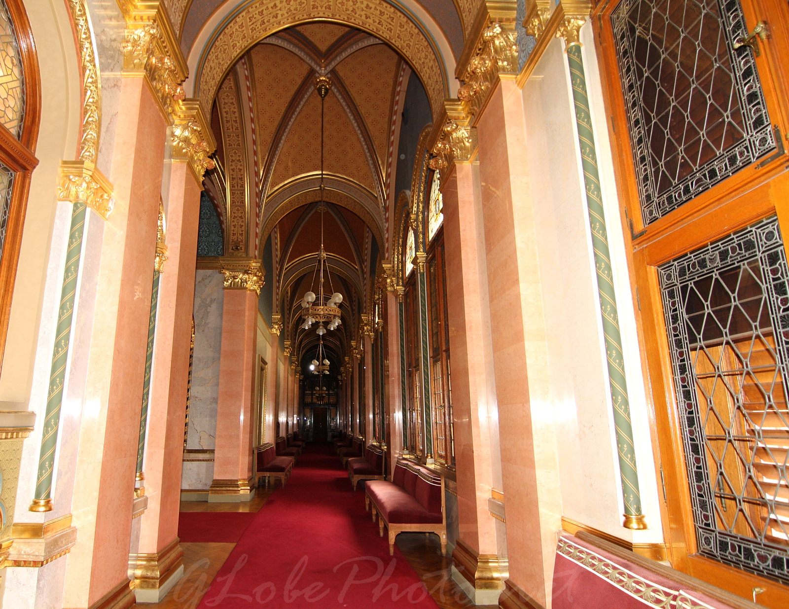 Magyar Orszghzban - In Hungarian Parliament