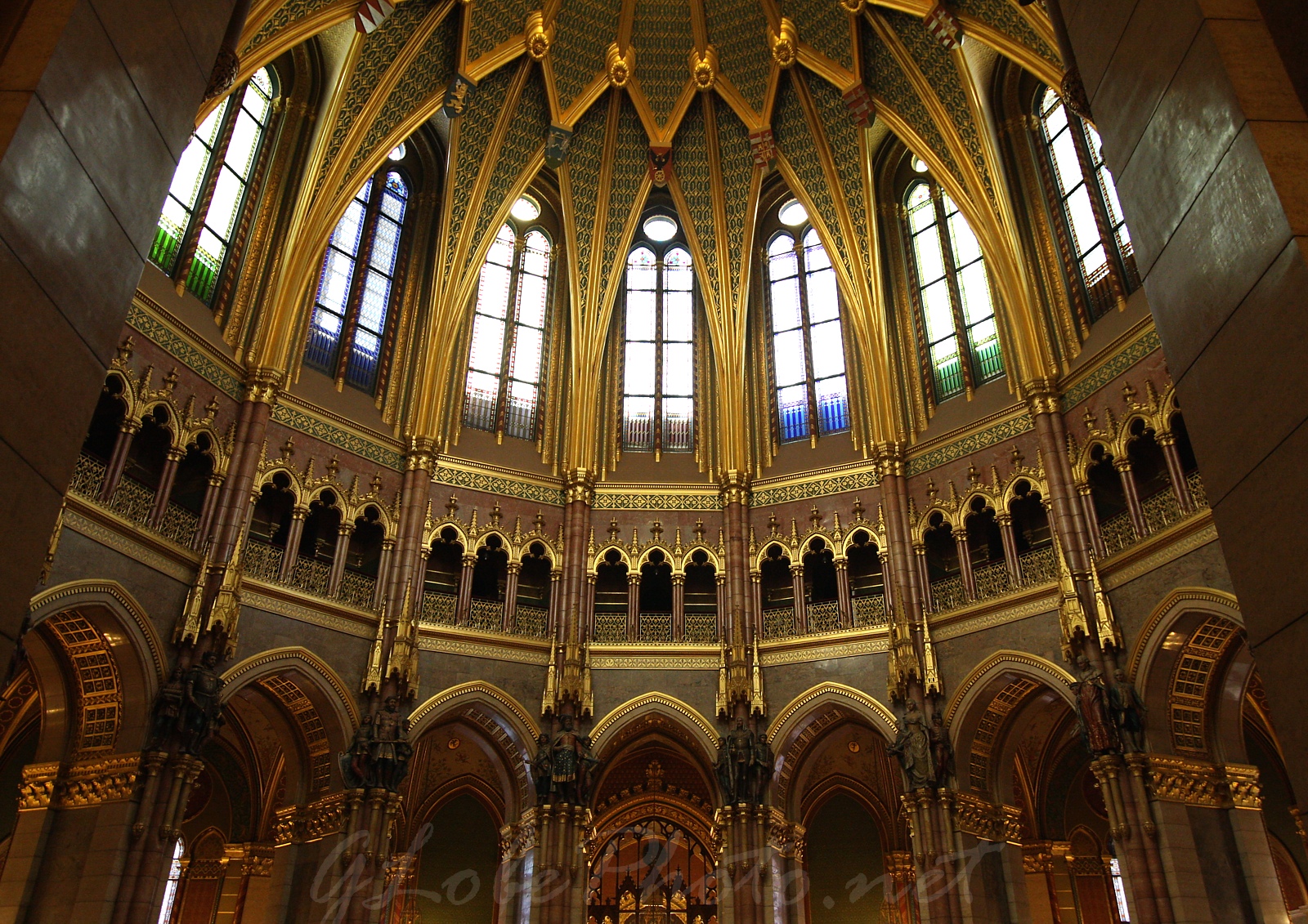 Magyar Orszghzban - In Hungarian Parliament