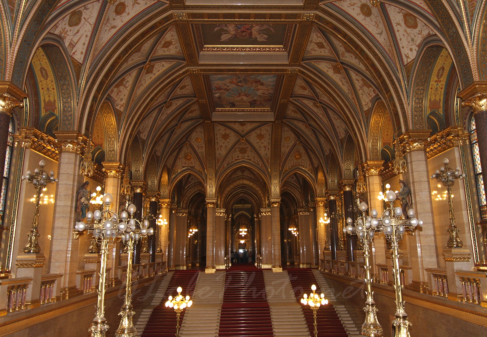 Magyar Orszghzban - In Hungarian Parliament