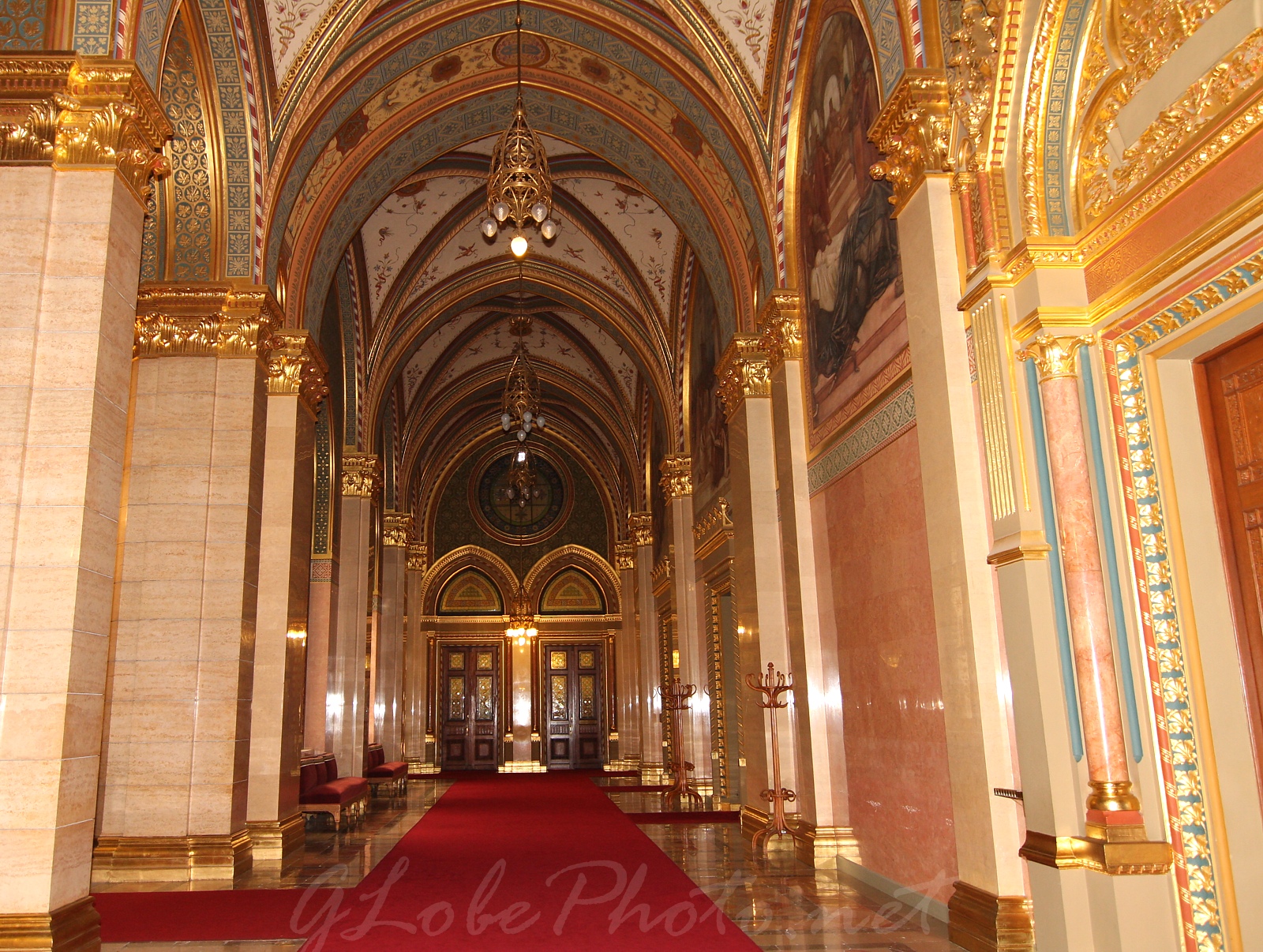 Magyar Orszghzban - In Hungarian Parliament