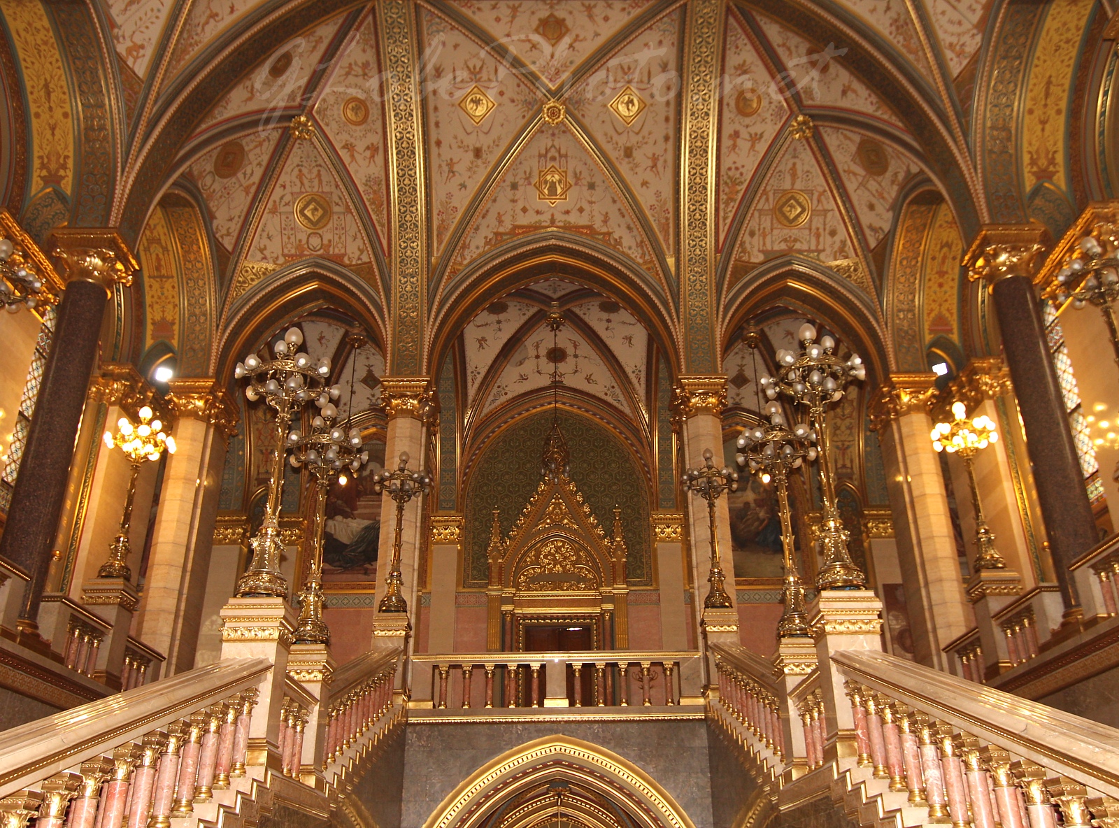 Magyar Orszghzban - In Hungarian Parliament