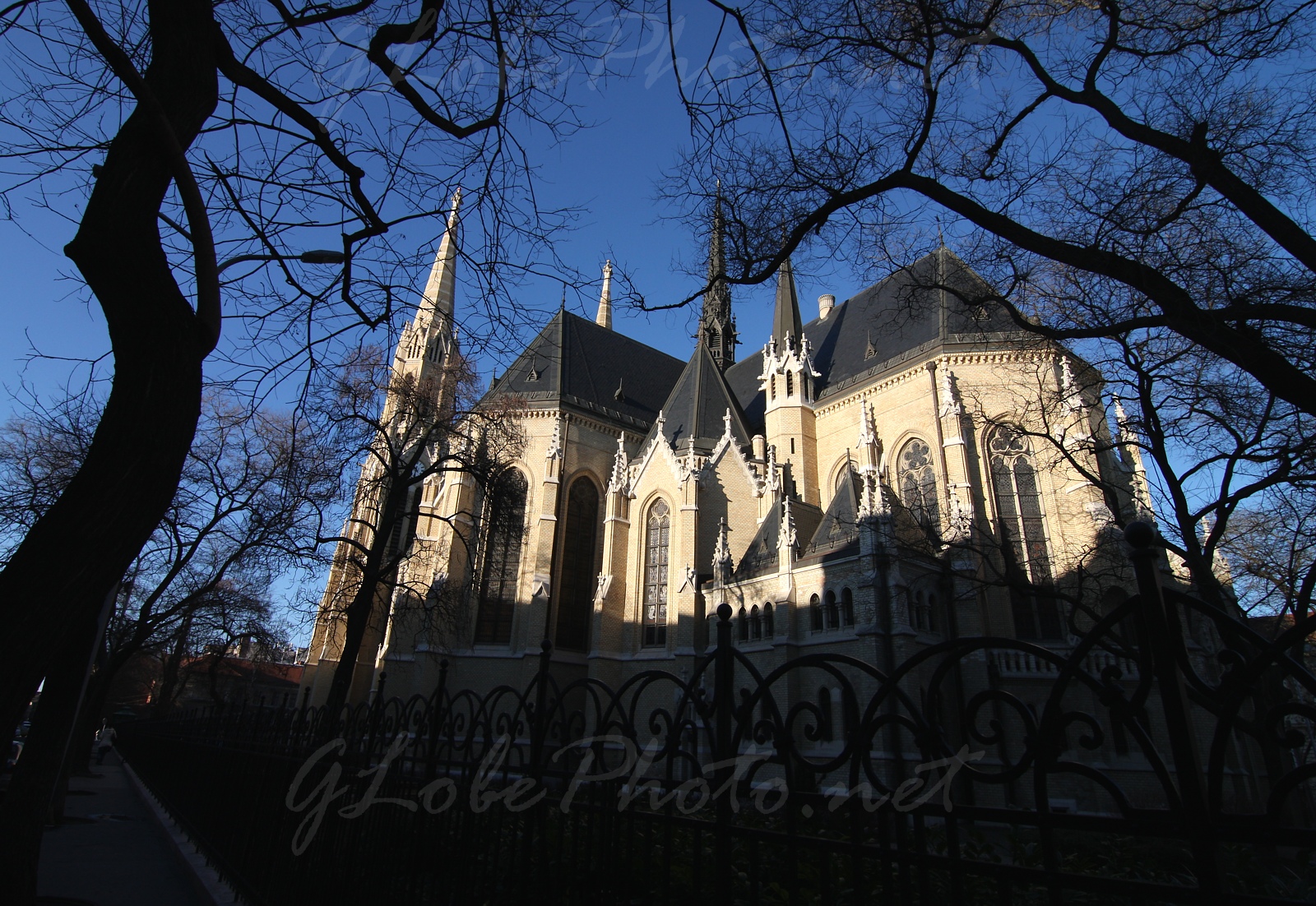 Erzsbetvrosi sta - Walking in Budapest