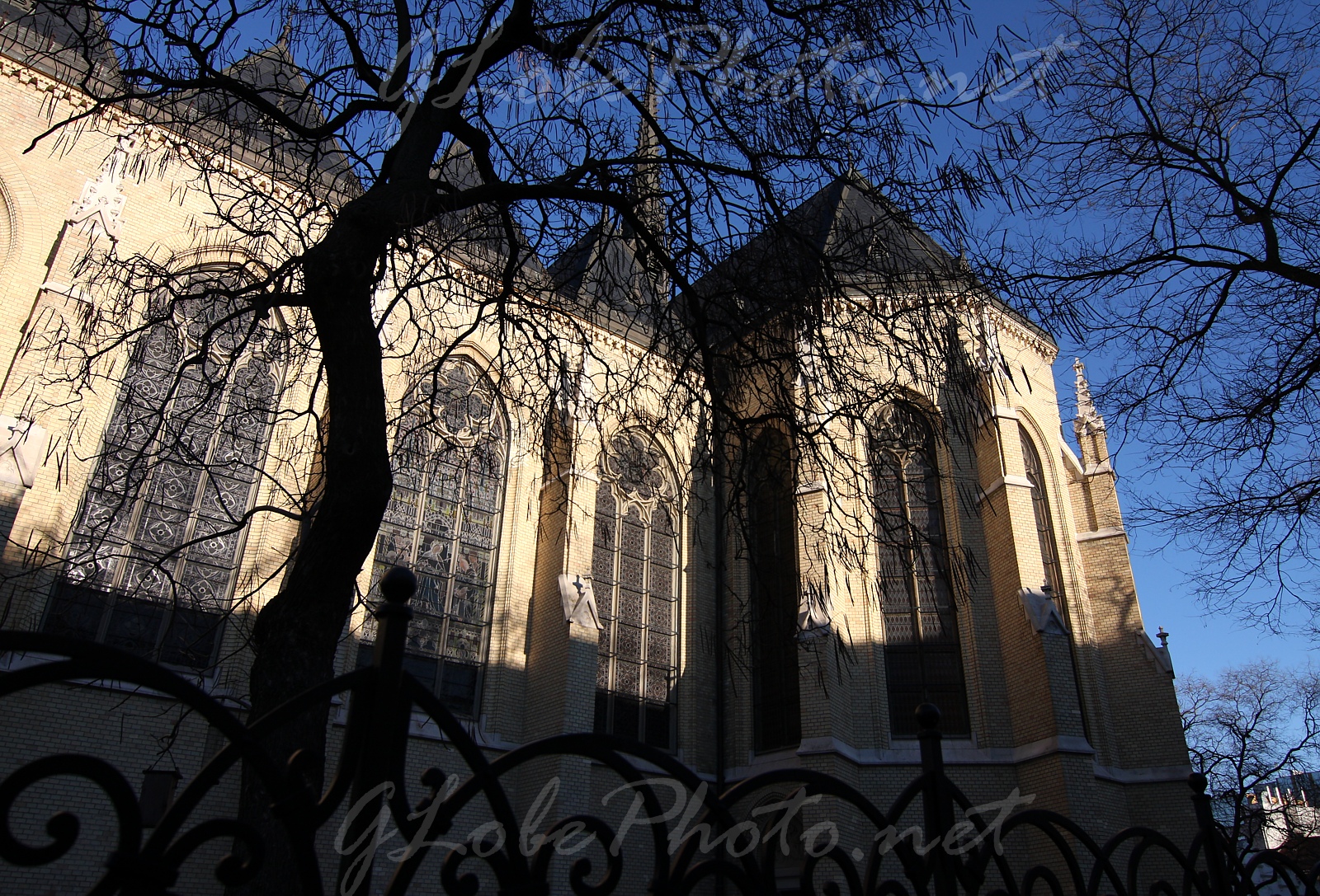 Erzsbetvrosi sta - Walking in Budapest