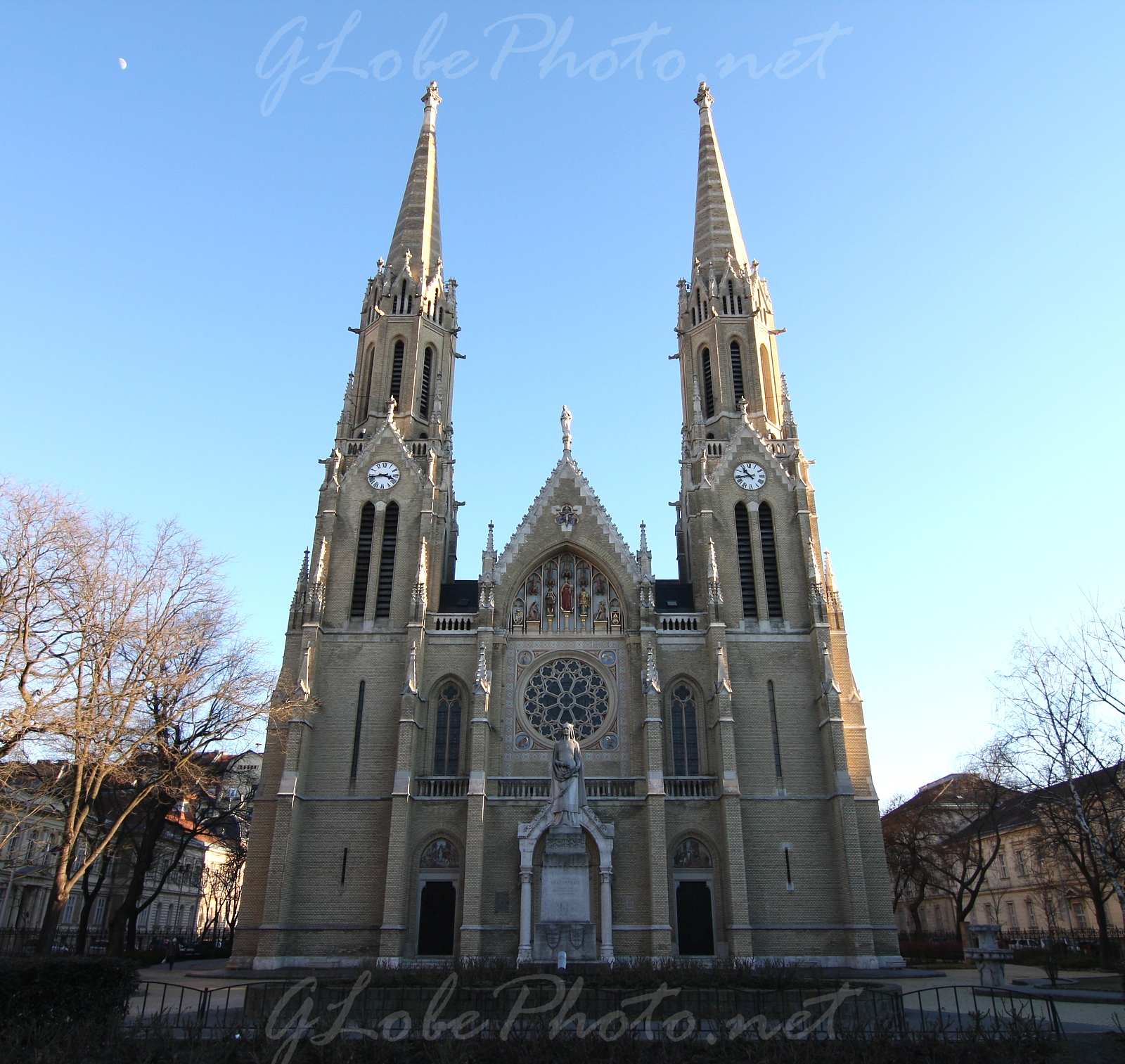 Erzsbetvrosi sta - St. Elizabeth's Church
