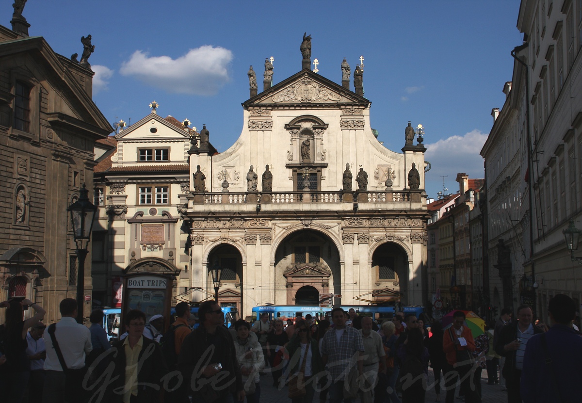 Prga, Kroly hdnl - At Charles bridge in Prague