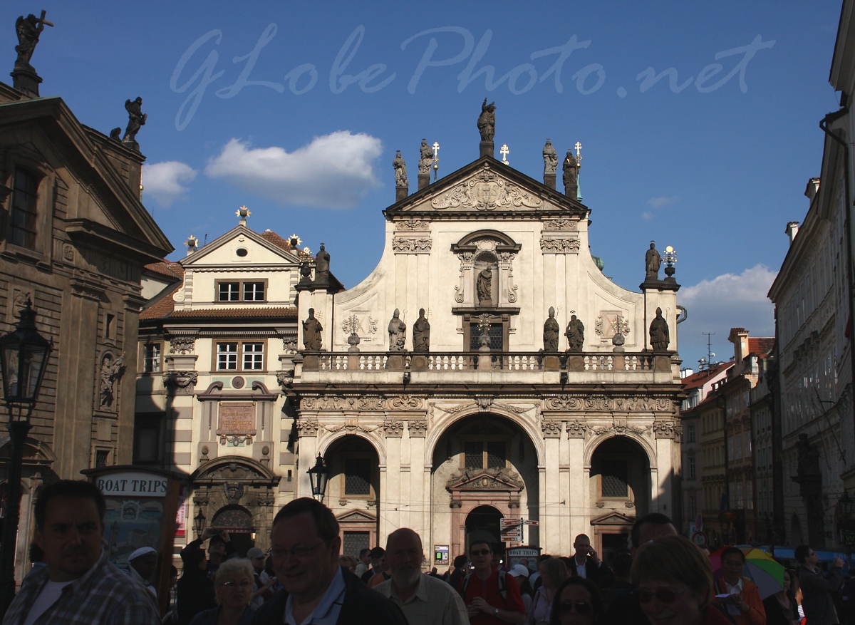 Prga, Kroly hdnl - At Charles bridge in Prague